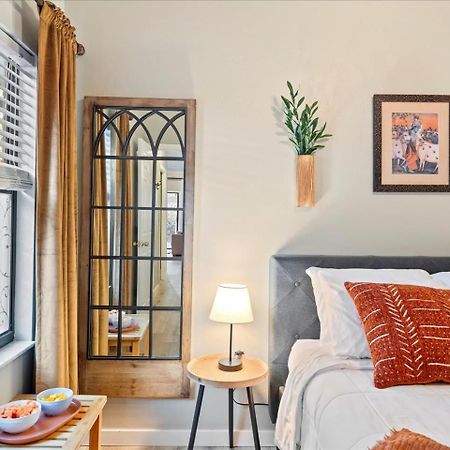 Artist'S Tower Townhome Just Renovated W Loft Gainesville Eksteriør bilde