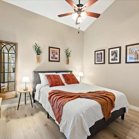 Artist'S Tower Townhome Just Renovated W Loft Gainesville Eksteriør bilde