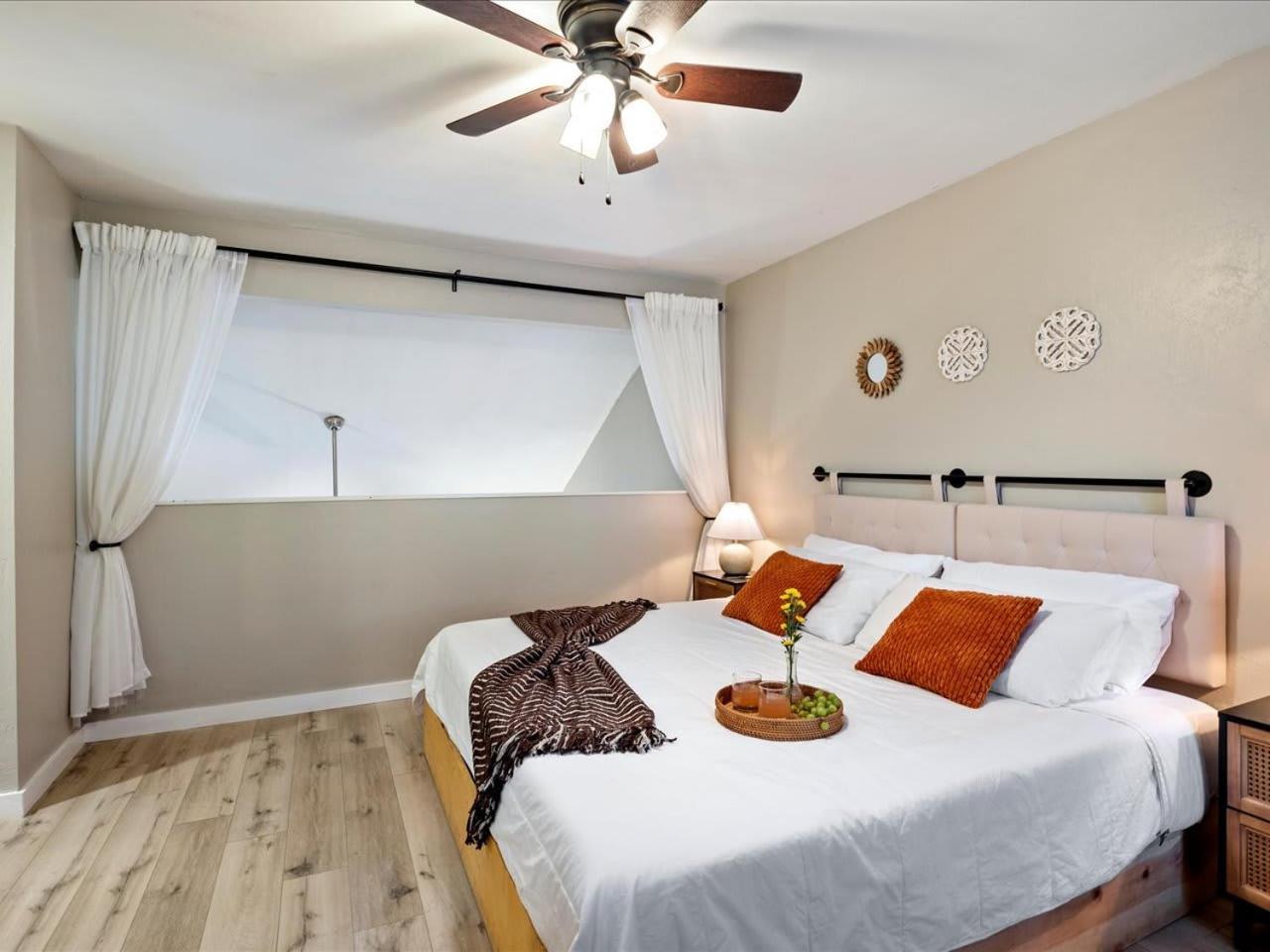 Artist'S Tower Townhome Just Renovated W Loft Gainesville Eksteriør bilde