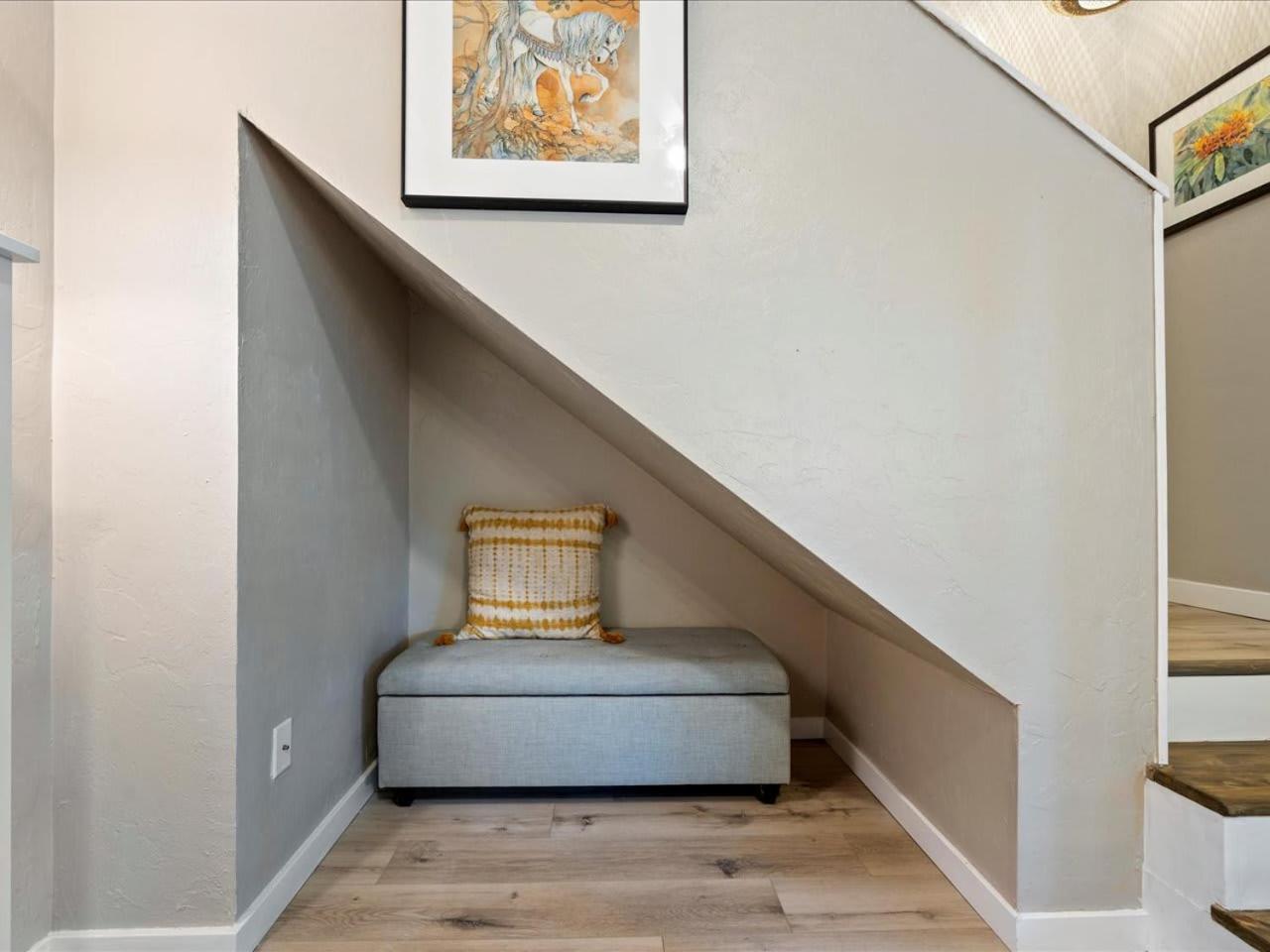 Artist'S Tower Townhome Just Renovated W Loft Gainesville Eksteriør bilde