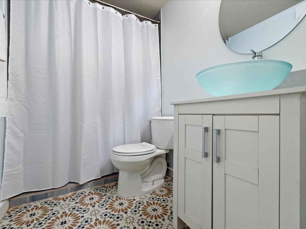 Artist'S Tower Townhome Just Renovated W Loft Gainesville Eksteriør bilde